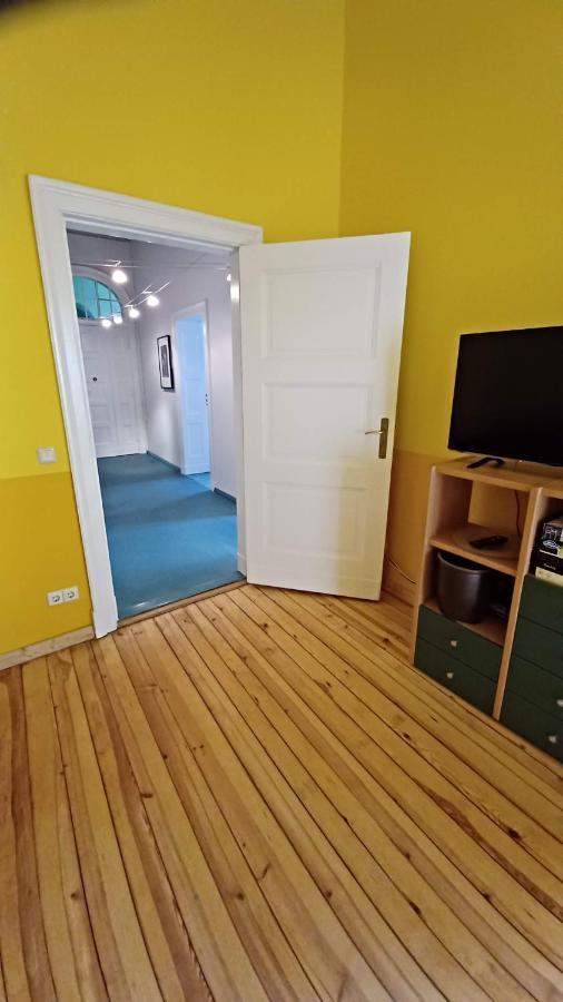 Designerwohnung Berlin Mitte Bagian luar foto
